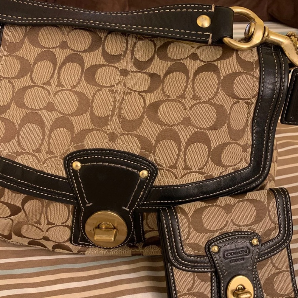 Vintage coach handbag with wallet set
